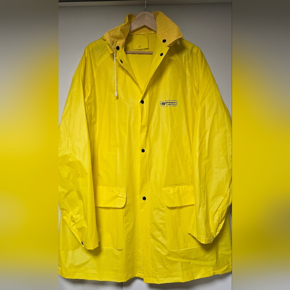 Wetskins Yellow Rain Jacket for Men Or Women Size L Raincoat
